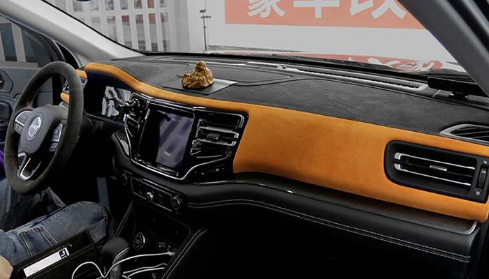 汽車儀表臺暴曬開裂翻新修復案例展示。